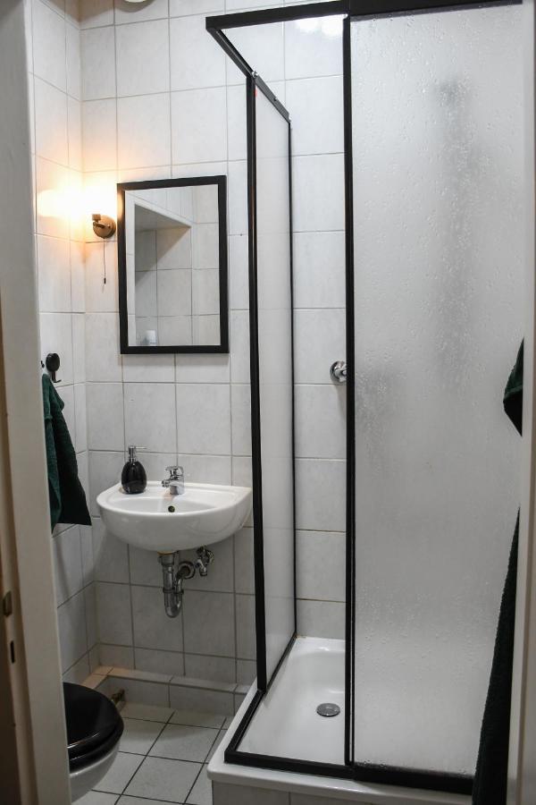 קמניץ Moderne Ferienwohnung In Direkter Naehe Zur Uni, Netflix Gratis, Wlan, Waschmaschine, Geschirrspueler, Zentrum, מראה חיצוני תמונה