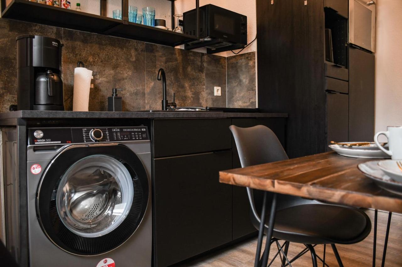 קמניץ Moderne Ferienwohnung In Direkter Naehe Zur Uni, Netflix Gratis, Wlan, Waschmaschine, Geschirrspueler, Zentrum, מראה חיצוני תמונה