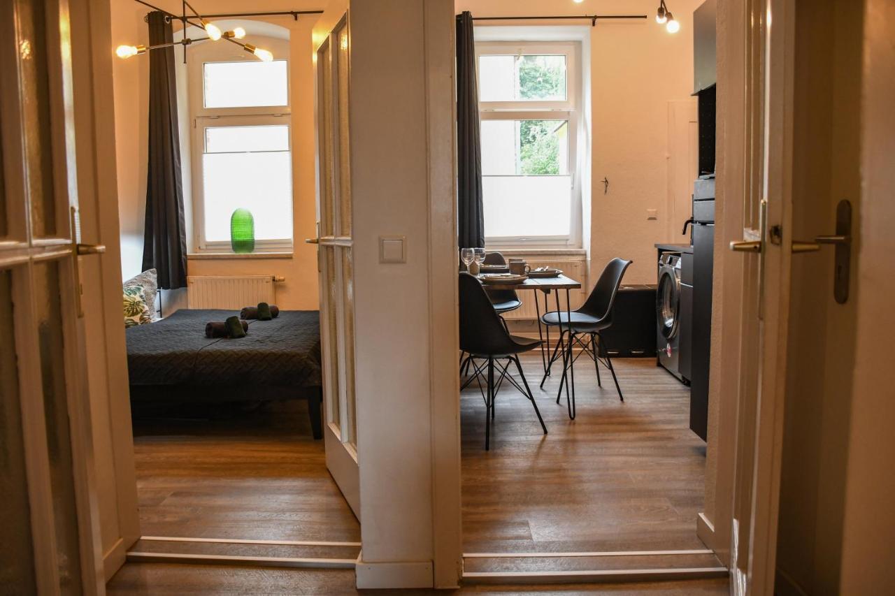 קמניץ Moderne Ferienwohnung In Direkter Naehe Zur Uni, Netflix Gratis, Wlan, Waschmaschine, Geschirrspueler, Zentrum, מראה חיצוני תמונה